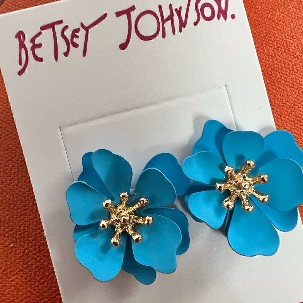 💙 Betsey Johnson stunning blue spring flower earrings 💙